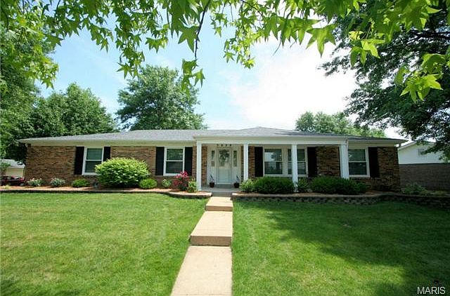 5628 Brookstone View Dr Saint Louis MO 63129 Zillow