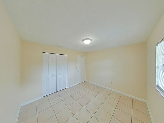 5th image of 1634 NW 20th Ct