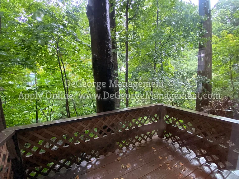 Sterling Square Townhomes — Photo 30