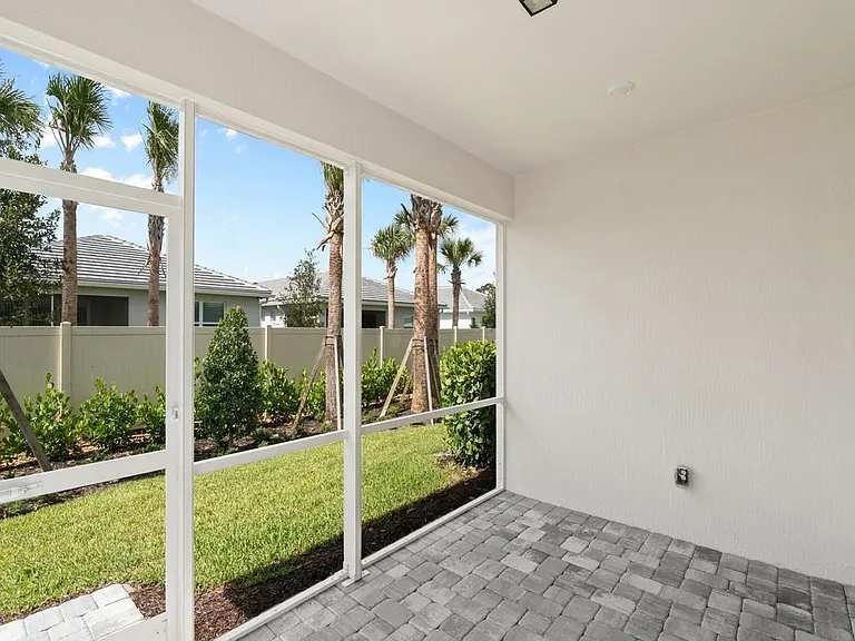 4501 Nautilus Cir — Photo 16