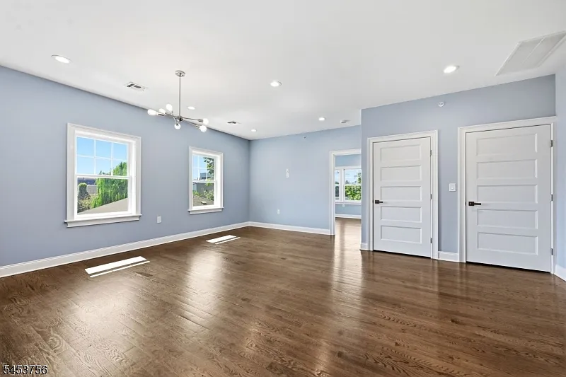 2 bed, 2.0 bath, $2,700 — Photo 4