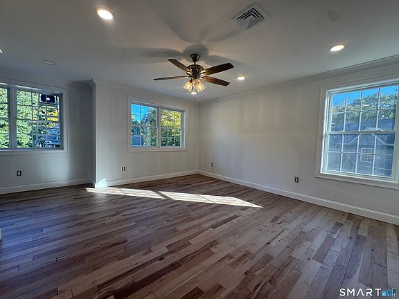 5th image of 26 Hyde Farm Terrace
