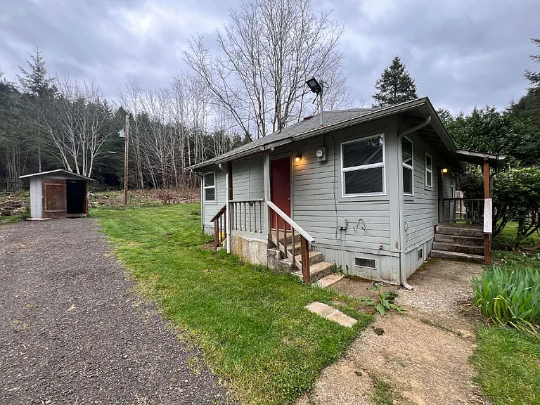 12845 Village Rd — Photo 2