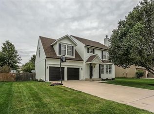 18944 W 160th Ter, Olathe, KS 66062