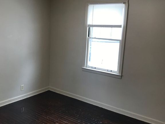5th image of 2278 N Hamilton Ave