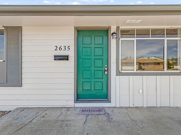 5th image of 2635 Gunnison Ave