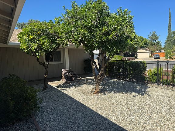 4th image of 310 Florene Ct