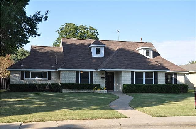 1st image of 3445 Chaparral Dr