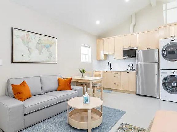 2nd image of 5814 Woodruff Ave #1