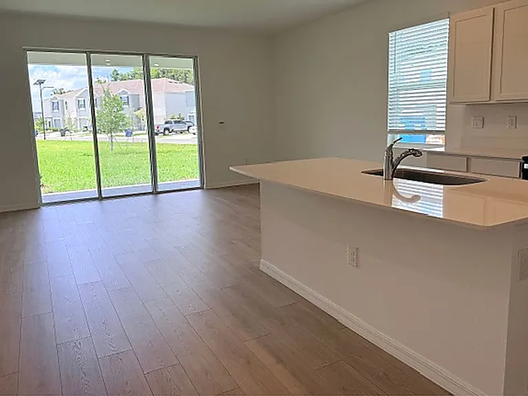 32492 Welling Blade Loop — Photo 4