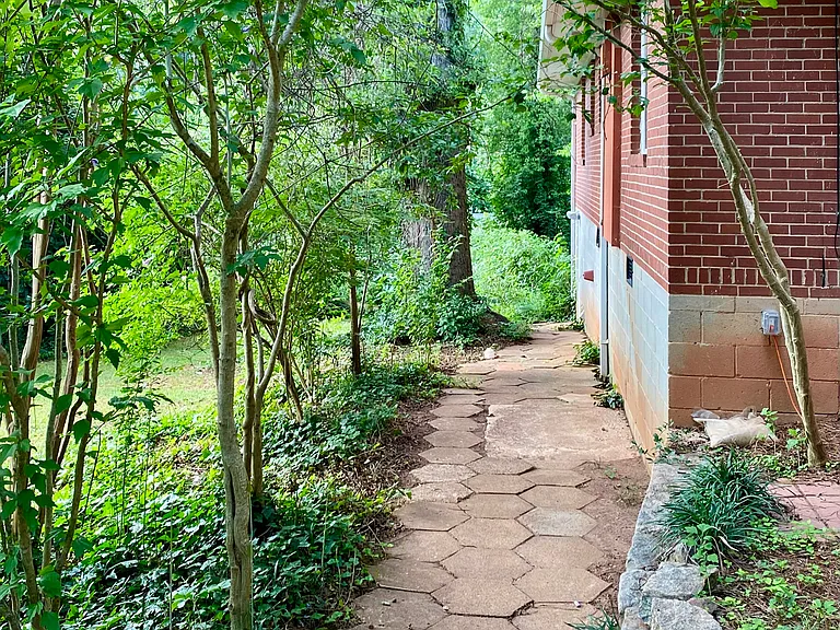 113 McKoy St — Photo 32