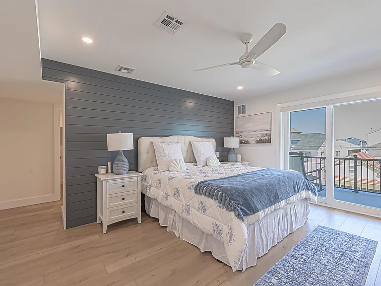 26 S Rosborough Ave — Photo 13