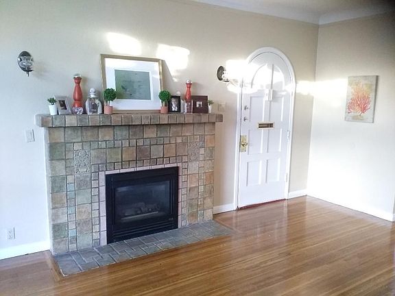 2nd image of 5222 W Olympic Blvd
