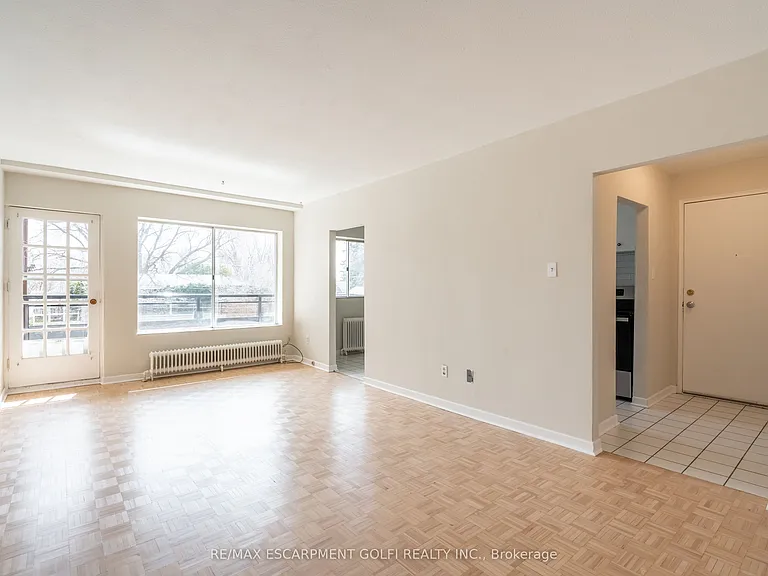 2433 1st St #9 — Photo 27