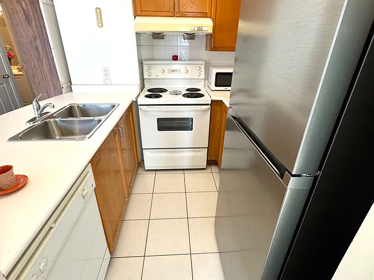 8 Hillcrest Ave #2101 — Photo 16