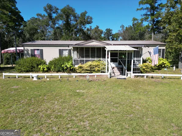 5701 Raybon Rd W, Hoboken, GA 31542