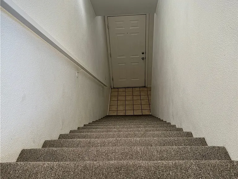 331 Phyllis Dr #2 — Photo 4