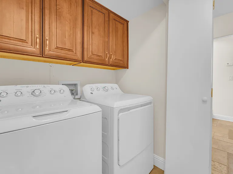 903 Possum Hill St — Photo 26