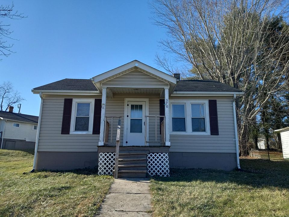 1st image of 370 Calhoun St