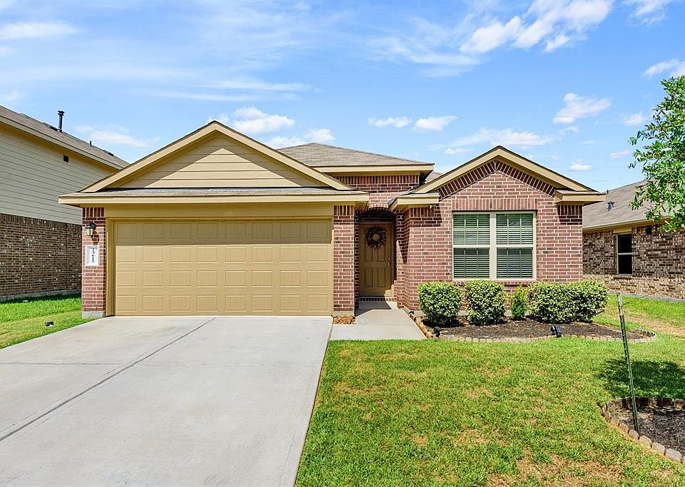 1st image of 23615 Umbrella Pine Dr