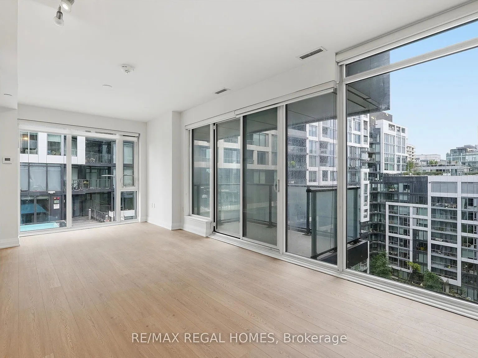 3 bed, $3,300 — Photo 4