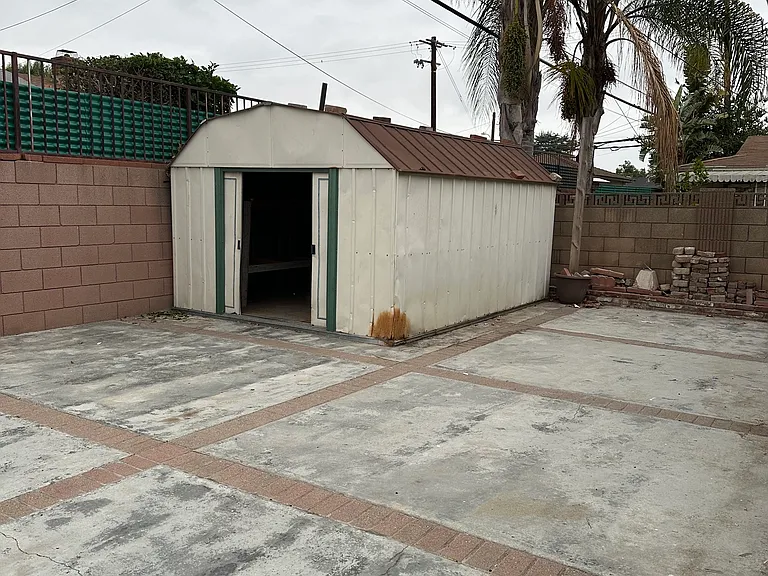 708 N Conlon Ave — Photo 24