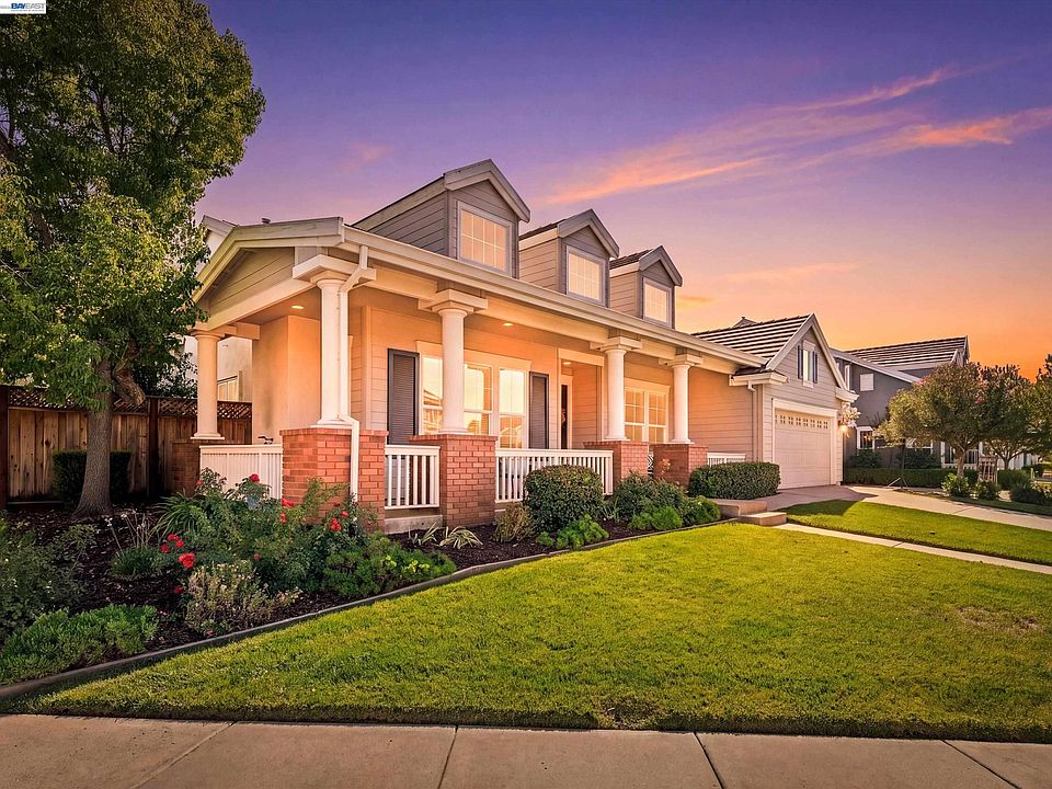 1st image of 981 Padua Way