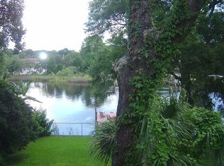 214 River Hills Dr, Jacksonville, FL 32216