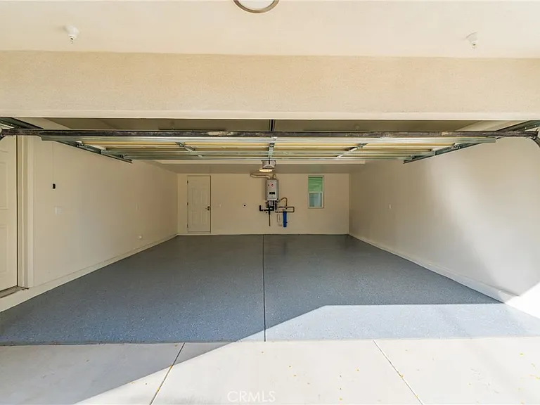 714 N Chestnut Ave — Photo 32