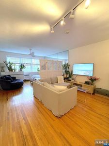 605 Grove St APT A-11, Clifton, NJ, 07013