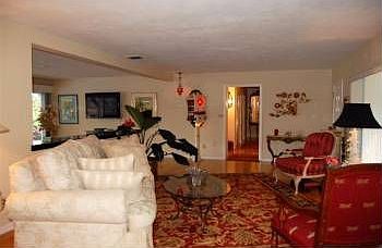 3rd image of 500 S Lake Florence Dr