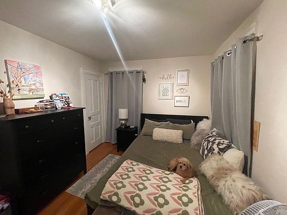 5th image of 204 Lancaster Ave #3