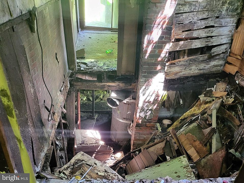 2nd image of 11211 Kansas Ave NW