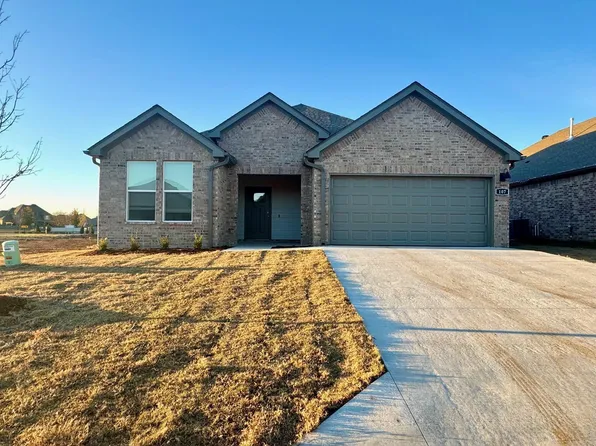 107 Molly Ln, Maumelle, AR 72113