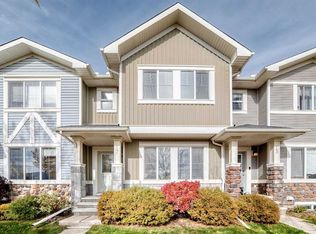 17 S Kings Heights Dr SE, Airdrie, AB T4A 0E6