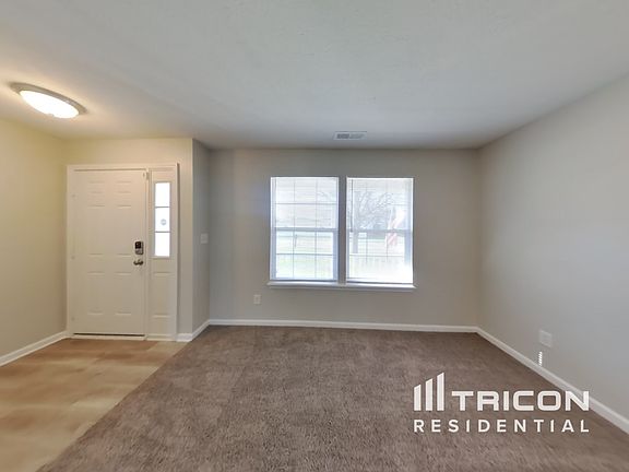 3rd image of 2230 Raymond Park Dr