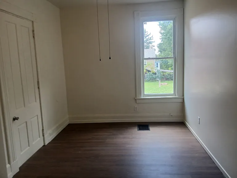 1240 Sunset Ave #1 — Photo 4