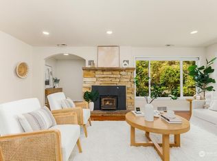 20266 37th Ave NE, Seattle, WA 98155
