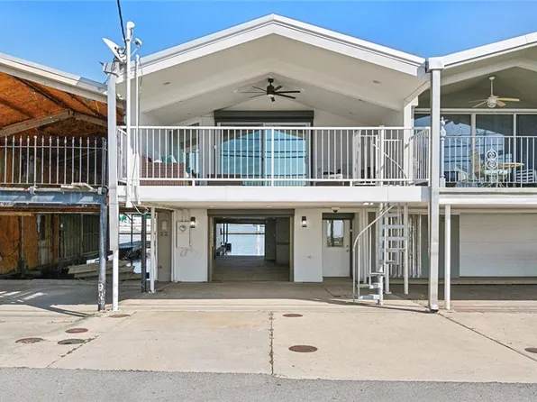 7740 Breakwater Dr #21, New Orleans, LA 70124