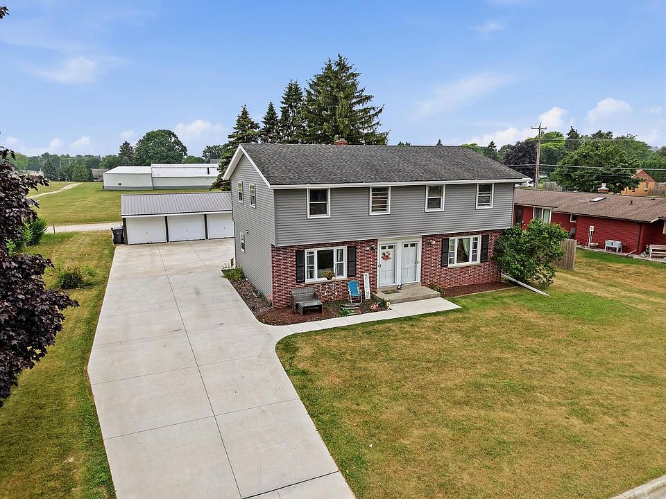1st image of 811 Dreifuerst ROAD #815