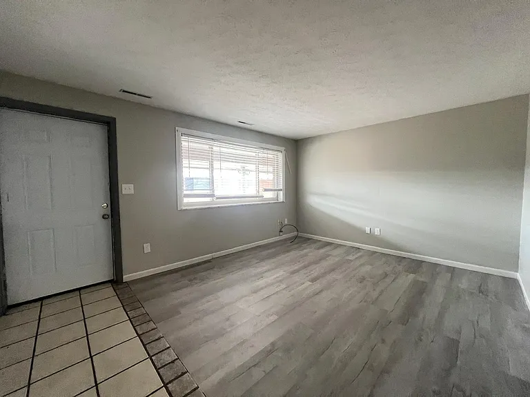 345 E 20th Ave #D — Photo 8
