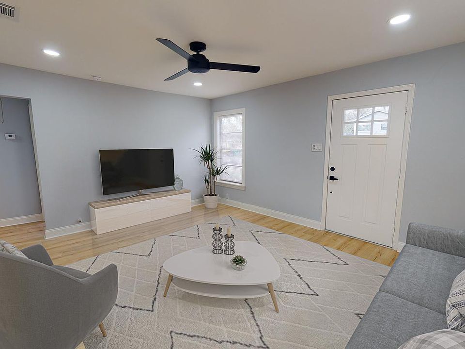 Optionally furnished common areas! Common areas can come beautifully furnished by our in-house design team for an additional fee.