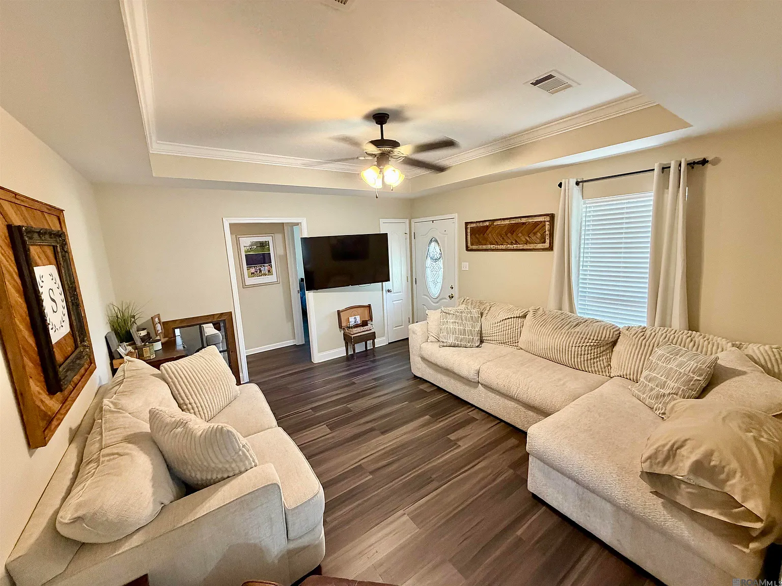 3 bed, 1215 sqft, $1,850 — Photo 4