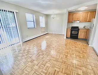 Rented by Papp Realty