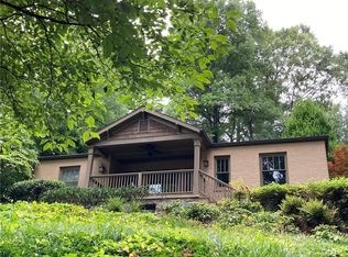 49 Putnam Cir NE, Atlanta, GA 30342