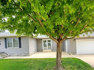 432 N Kenosha Ave, Oglesby, IL 61348