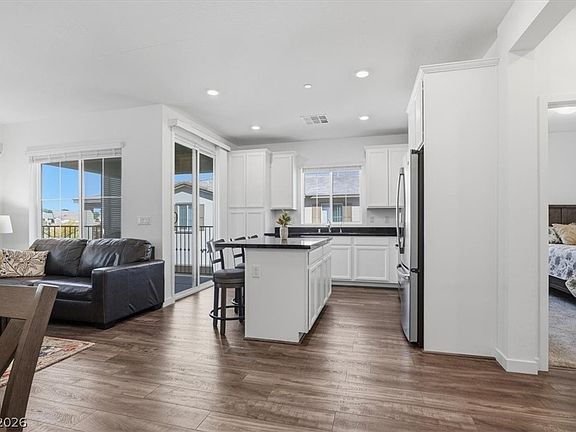 5th image of 5730 Sky Pointe Dr #153