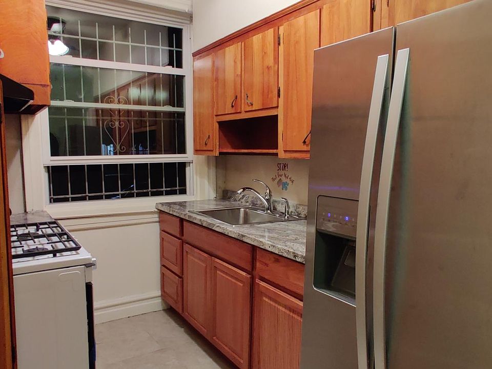 1st image of 9605 25th Ave #1