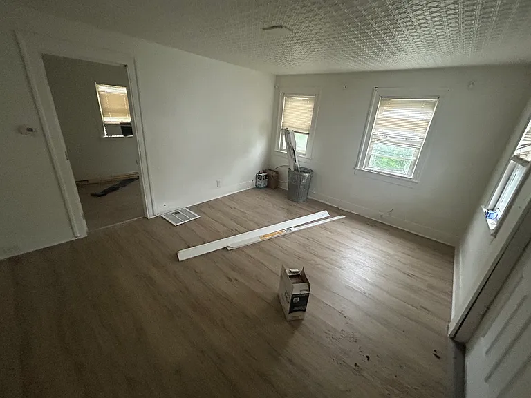 123 Cady St #1 — Photo 2