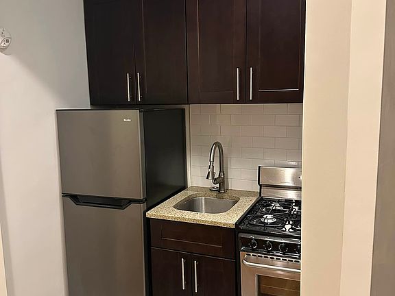 4th image of 330 E 90th St APT 3A